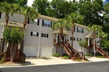 Congaree Villas, attached garages
